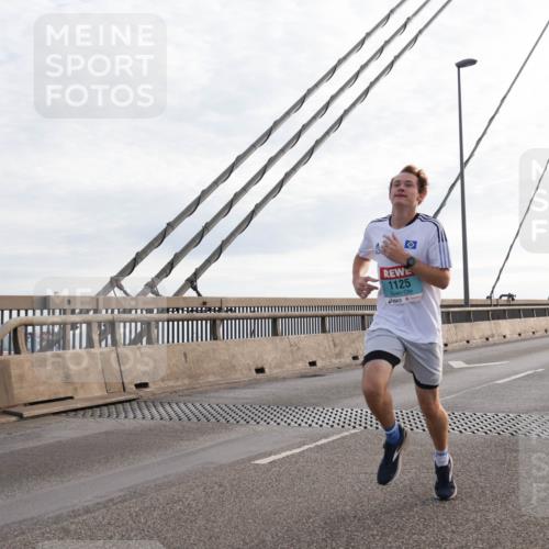 03.10.2024 - Köhlbrandbrückenlauf Matties Gatica Varas http://msf.ph/oto/7167848 03.10.2024 09:20:20 Position 2 1125 meine-sportfotos.de