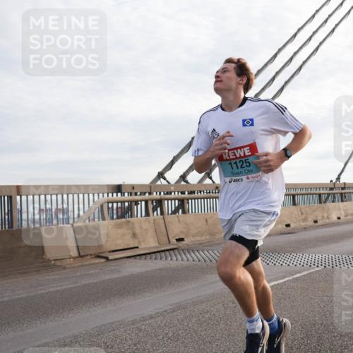 03.10.2024 - Köhlbrandbrückenlauf Matties Gatica Varas http://msf.ph/oto/7167877 03.10.2024 09:20:20 Position 2 1125 meine-sportfotos.de