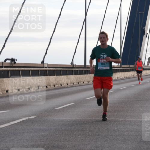 03.10.2024 - Köhlbrandbrückenlauf Matties Gatica Varas http://msf.ph/oto/7167922 03.10.2024 09:20:22 Position 2 29, 1077, 1027 meine-sportfotos.de