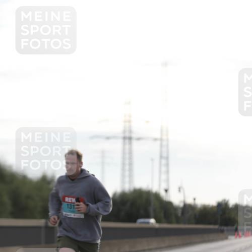 03.10.2024 - Köhlbrandbrückenlauf Fuchs,  Jonas http://msf.ph/oto/7168036 03.10.2024 09:10:50 Position 3 131 meine-sportfotos.de