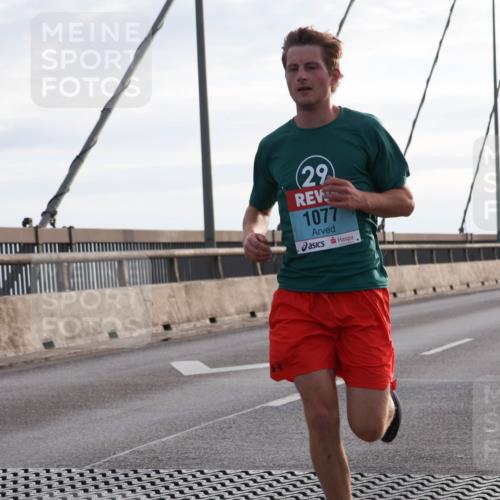 03.10.2024 - Köhlbrandbrückenlauf Matties Gatica Varas http://msf.ph/oto/7168037 03.10.2024 09:20:24 Position 2 29, 1077 meine-sportfotos.de