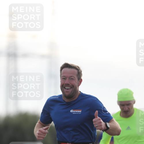 03.10.2024 - Köhlbrandbrückenlauf Fuchs,  Jonas http://msf.ph/oto/7168264 03.10.2024 09:10:57 Position 3 1405, 1051 meine-sportfotos.de