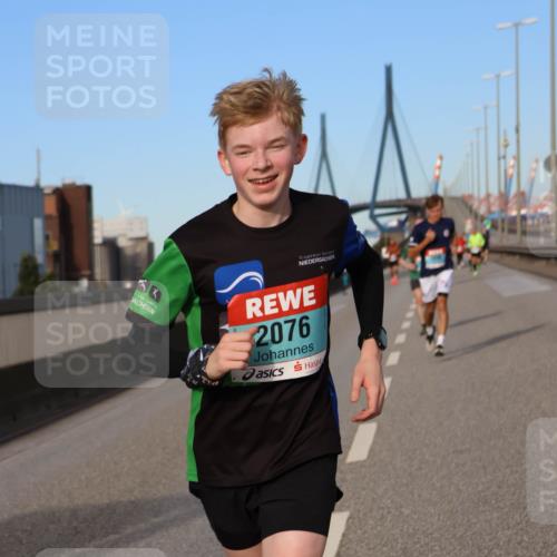 03.10.2024 - Köhlbrandbrückenlauf Miley Keyser http://msf.ph/oto/7168315 03.10.2024 09:42:54 Position 3 2076 meine-sportfotos.de