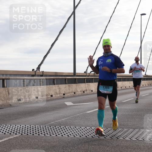 03.10.2024 - Köhlbrandbrückenlauf Matties Gatica Varas http://msf.ph/oto/7168457 03.10.2024 09:20:35 Position 2 1335, 1072 meine-sportfotos.de