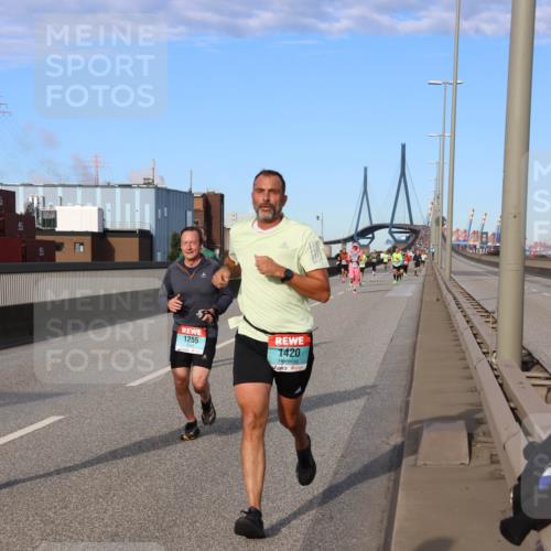 03.10.2024 - Köhlbrandbrückenlauf Miley Keyser http://msf.ph/oto/7168472 03.10.2024 09:42:59 Position 3 1255, 1420 meine-sportfotos.de