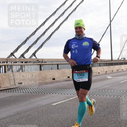 03.10.2024 - Köhlbrandbrückenlauf Matties Gatica Varas http://msf.ph/oto/7168522 03.10.2024 09:20:36 Position 2 1335, 1072 meine-sportfotos.de