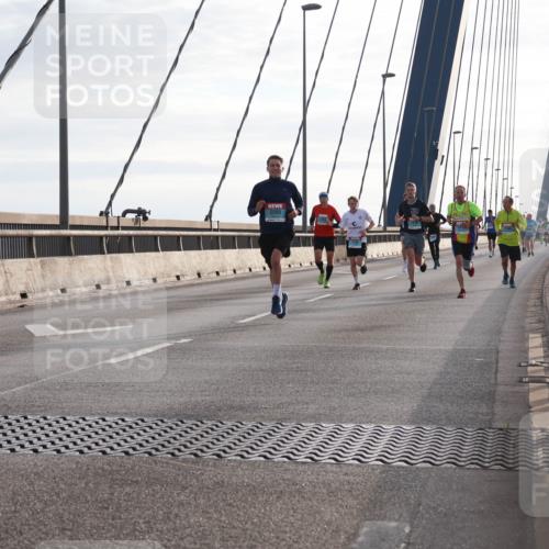 03.10.2024 - Köhlbrandbrückenlauf Matties Gatica Varas http://msf.ph/oto/7168790 03.10.2024 09:20:44 Position 2 2085 meine-sportfotos.de