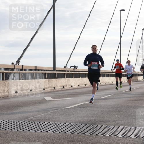 03.10.2024 - Köhlbrandbrückenlauf Matties Gatica Varas http://msf.ph/oto/7168823 03.10.2024 09:20:45 Position 2 2085, 1219, 1013, 1394 meine-sportfotos.de