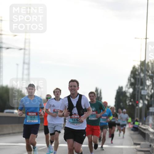 03.10.2024 - Köhlbrandbrückenlauf Fuchs,  Jonas http://msf.ph/oto/7168917 03.10.2024 09:11:11 Position 3 1033, 1076, 29, 1077 meine-sportfotos.de
