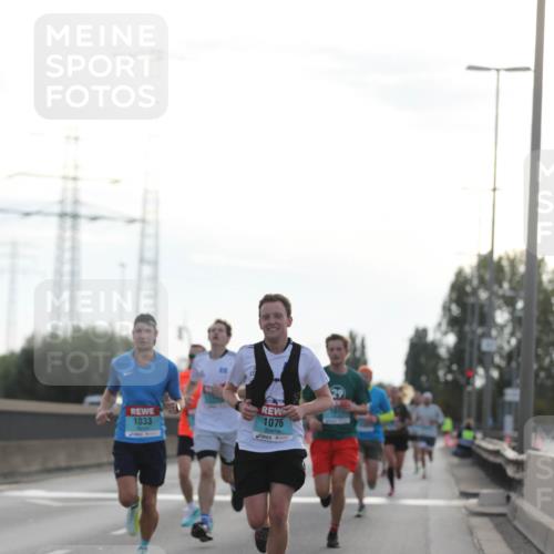 03.10.2024 - Köhlbrandbrückenlauf Fuchs,  Jonas http://msf.ph/oto/7168949 03.10.2024 09:11:11 Position 3 1072, 1076, 1033 meine-sportfotos.de