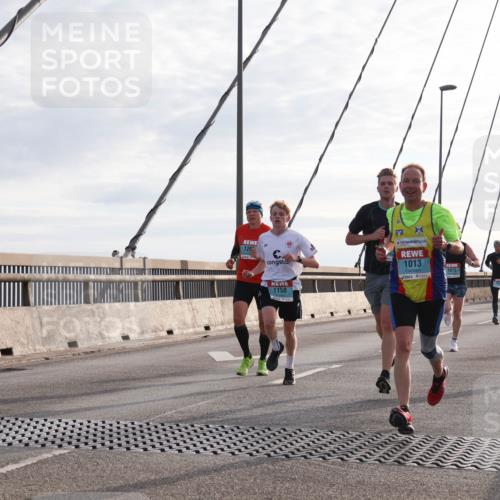 03.10.2024 - Köhlbrandbrückenlauf Matties Gatica Varas http://msf.ph/oto/7168956 03.10.2024 09:20:48 Position 2 120, 1158, 1013, 1015, 1394 meine-sportfotos.de