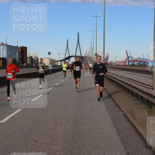 03.10.2024 - Köhlbrandbrückenlauf Miley Keyser http://msf.ph/oto/7168984 03.10.2024 09:43:19 Position 3 1140, 1197 meine-sportfotos.de