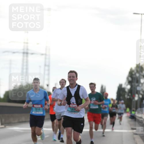 03.10.2024 - Köhlbrandbrückenlauf Fuchs,  Jonas http://msf.ph/oto/7168990 03.10.2024 09:11:12 Position 3 1033, 107 meine-sportfotos.de