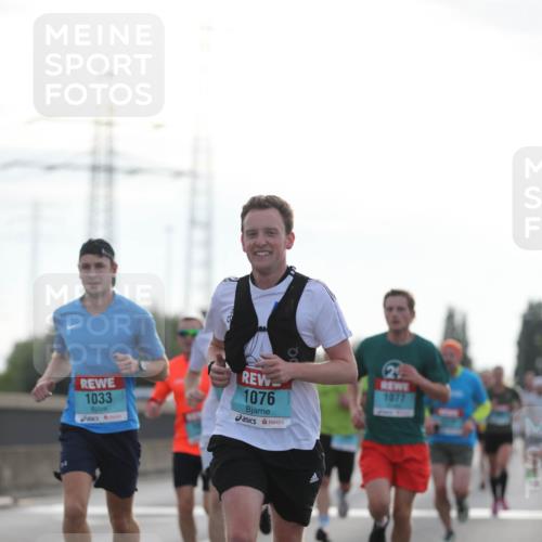 03.10.2024 - Köhlbrandbrückenlauf Fuchs,  Jonas http://msf.ph/oto/7169015 03.10.2024 09:11:12 Position 3 1033, 1076, 2, 1077 meine-sportfotos.de