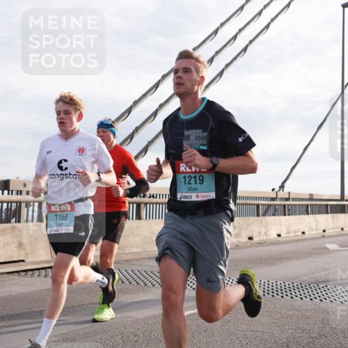 03.10.2024 - Köhlbrandbrückenlauf Matties Gatica Varas http://msf.ph/oto/7169069 03.10.2024 09:20:50 Position 2 024, 1158, 1219, 1015 meine-sportfotos.de