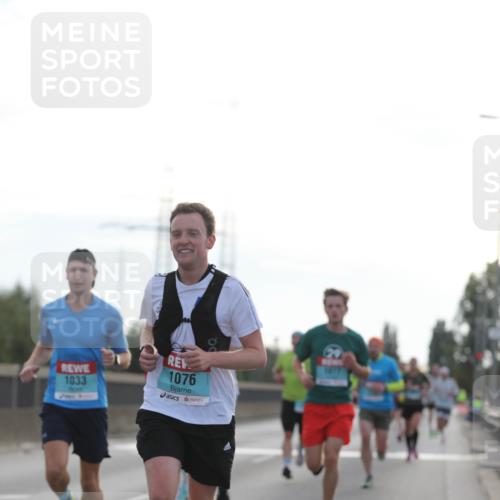 03.10.2024 - Köhlbrandbrückenlauf Fuchs,  Jonas http://msf.ph/oto/7169102 03.10.2024 09:11:13 Position 3 1033, 1076, 0 meine-sportfotos.de