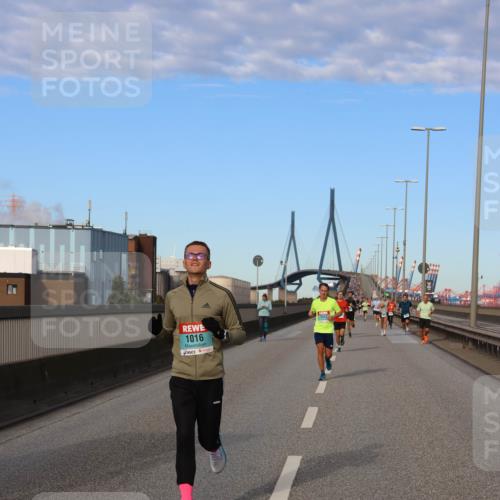 03.10.2024 - Köhlbrandbrückenlauf Miley Keyser http://msf.ph/oto/7169115 03.10.2024 09:43:23 Position 3 1016 meine-sportfotos.de
