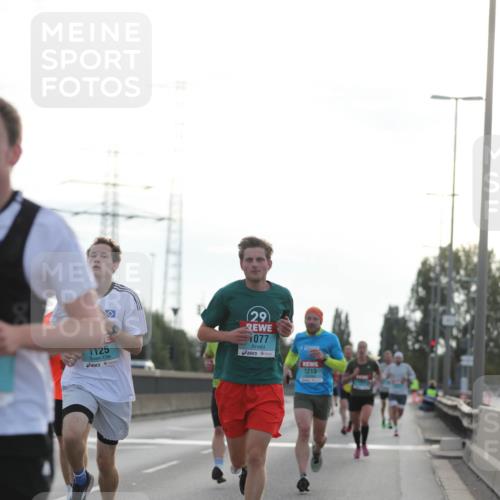 03.10.2024 - Köhlbrandbrückenlauf Fuchs,  Jonas http://msf.ph/oto/7169122 03.10.2024 09:11:14 Position 3 1125, 29, 1077, 1213 meine-sportfotos.de