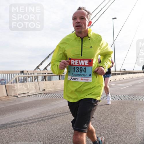 03.10.2024 - Köhlbrandbrückenlauf Matties Gatica Varas http://msf.ph/oto/7169143 03.10.2024 09:20:51 Position 2 4111, 1394 meine-sportfotos.de