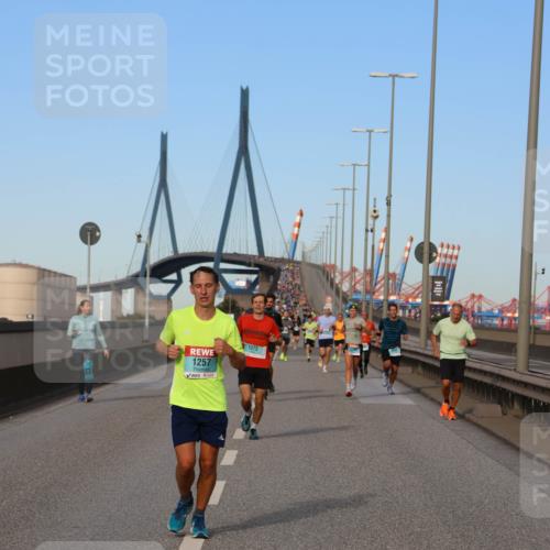 03.10.2024 - Köhlbrandbrückenlauf Miley Keyser http://msf.ph/oto/7169173 03.10.2024 09:43:25 Position 3 1257, 1075 meine-sportfotos.de