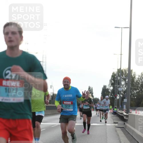 03.10.2024 - Köhlbrandbrückenlauf Fuchs,  Jonas http://msf.ph/oto/7169200 03.10.2024 09:11:15 Position 3 2, 1077, 1213, 1027 meine-sportfotos.de