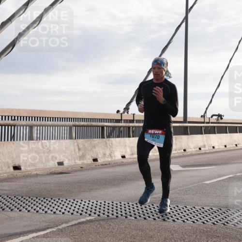 03.10.2024 - Köhlbrandbrückenlauf Matties Gatica Varas http://msf.ph/oto/7169206 03.10.2024 09:20:54 Position 2 1070 meine-sportfotos.de