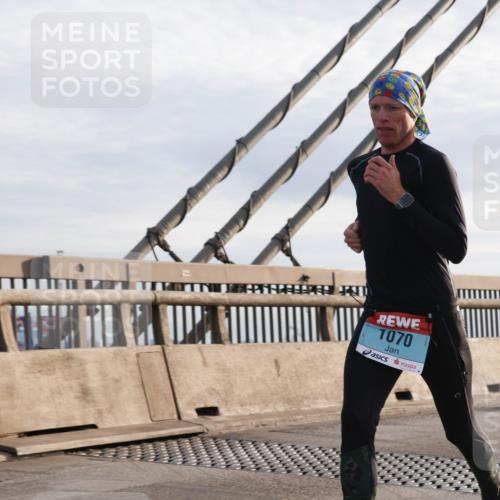 03.10.2024 - Köhlbrandbrückenlauf Matties Gatica Varas http://msf.ph/oto/7169266 03.10.2024 09:20:54 Position 2 1070 meine-sportfotos.de