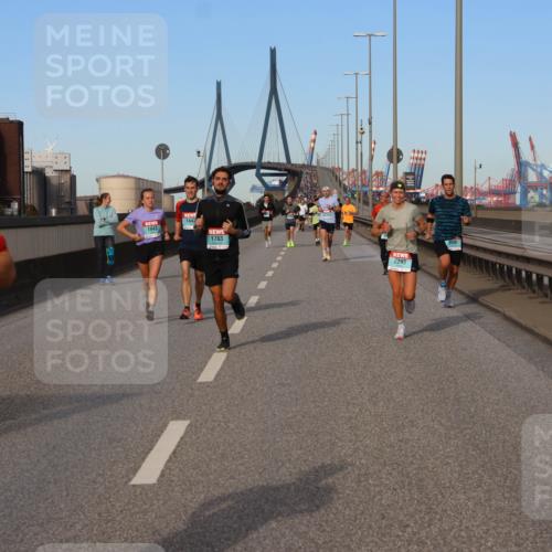 03.10.2024 - Köhlbrandbrückenlauf Miley Keyser http://msf.ph/oto/7169278 03.10.2024 09:43:33 Position 3 175, 1442, 1443, 1763, 2293, 1066 meine-sportfotos.de