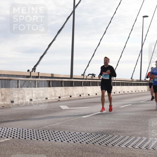 03.10.2024 - Köhlbrandbrückenlauf Matties Gatica Varas http://msf.ph/oto/7169301 03.10.2024 09:20:56 Position 2 1017, 1082 meine-sportfotos.de