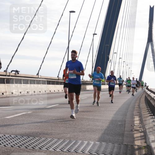 03.10.2024 - Köhlbrandbrückenlauf Matties Gatica Varas http://msf.ph/oto/7169357 03.10.2024 09:20:57 Position 2 1082, 1017 meine-sportfotos.de