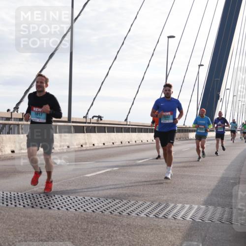 03.10.2024 - Köhlbrandbrückenlauf Matties Gatica Varas http://msf.ph/oto/7169374 03.10.2024 09:20:57 Position 2 1017, 1082 meine-sportfotos.de