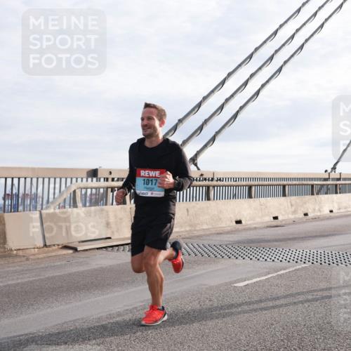 03.10.2024 - Köhlbrandbrückenlauf Matties Gatica Varas http://msf.ph/oto/7169458 03.10.2024 09:20:59 Position 2 1017, 1082 meine-sportfotos.de