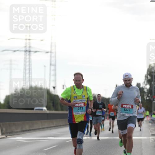 03.10.2024 - Köhlbrandbrückenlauf Fuchs,  Jonas http://msf.ph/oto/7169516 03.10.2024 09:11:20 Position 3 1013, 1377 meine-sportfotos.de
