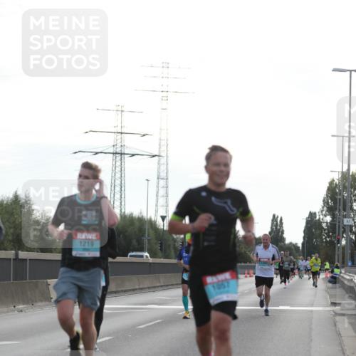 03.10.2024 - Köhlbrandbrückenlauf Fuchs,  Jonas http://msf.ph/oto/7169635 03.10.2024 09:11:25 Position 3 1219, 1057 meine-sportfotos.de