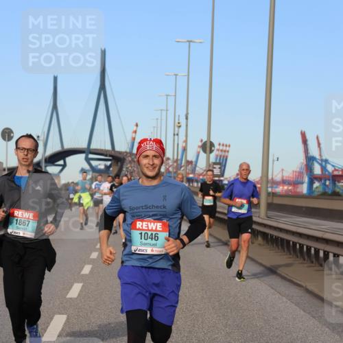 03.10.2024 - Köhlbrandbrückenlauf Miley Keyser http://msf.ph/oto/7170003 03.10.2024 09:44:47 Position 3 1867, 1046 meine-sportfotos.de