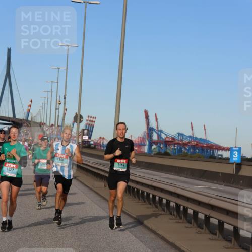 03.10.2024 - Köhlbrandbrückenlauf Miley Keyser http://msf.ph/oto/7170067 03.10.2024 09:44:53 Position 3 1202, 1327, 1108, 1159, 3 meine-sportfotos.de