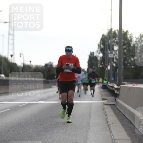 03.10.2024 - Köhlbrandbrückenlauf Fuchs,  Jonas http://msf.ph/oto/7170147 03.10.2024 09:11:40 Position 3  meine-sportfotos.de