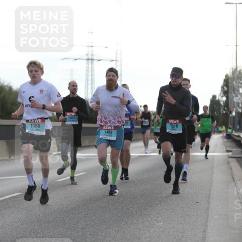 03.10.2024 - Köhlbrandbrückenlauf Fuchs,  Jonas http://msf.ph/oto/7170365 03.10.2024 09:11:48 Position 3 1158, 2097, 1423, 55, 1316 meine-sportfotos.de