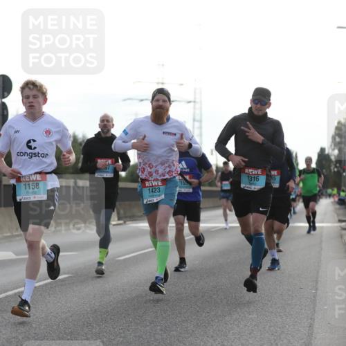 03.10.2024 - Köhlbrandbrückenlauf Fuchs,  Jonas http://msf.ph/oto/7170387 03.10.2024 09:11:49 Position 3 1158, 1155, 1316, 85, 1423 meine-sportfotos.de