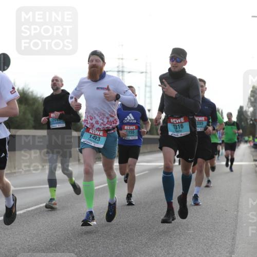 03.10.2024 - Köhlbrandbrückenlauf Fuchs,  Jonas http://msf.ph/oto/7170437 03.10.2024 09:11:49 Position 3 1158, 209, 085, 1316, 155, 1423 meine-sportfotos.de
