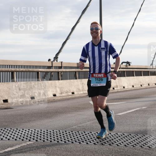 03.10.2024 - Köhlbrandbrückenlauf Matties Gatica Varas http://msf.ph/oto/7170448 03.10.2024 09:21:15 Position 2 1129 meine-sportfotos.de