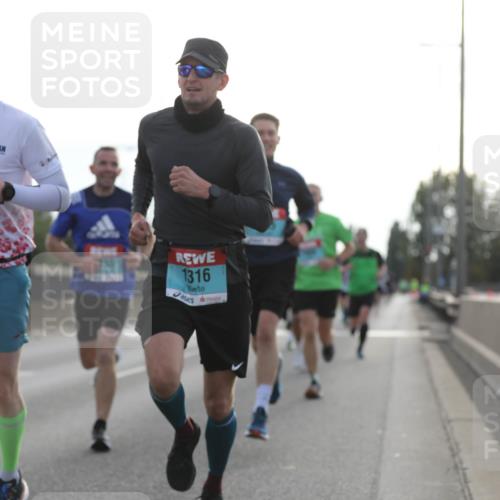 03.10.2024 - Köhlbrandbrückenlauf Fuchs,  Jonas http://msf.ph/oto/7170485 03.10.2024 09:11:50 Position 3 1423, 1316 meine-sportfotos.de