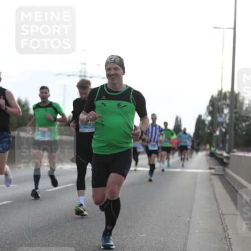 03.10.2024 - Köhlbrandbrückenlauf Fuchs,  Jonas http://msf.ph/oto/7170756 03.10.2024 09:11:54 Position 3 1015, 1021 meine-sportfotos.de