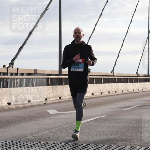 03.10.2024 - Köhlbrandbrückenlauf Matties Gatica Varas http://msf.ph/oto/7170879 03.10.2024 09:21:25 Position 2 2097 meine-sportfotos.de