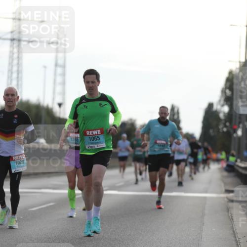 03.10.2024 - Köhlbrandbrückenlauf Fuchs,  Jonas http://msf.ph/oto/7171018 03.10.2024 09:11:58 Position 3 1260, 1065, 1029 meine-sportfotos.de