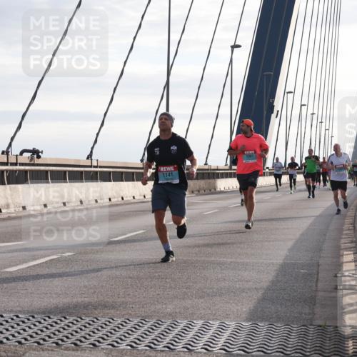 03.10.2024 - Köhlbrandbrückenlauf Matties Gatica Varas http://msf.ph/oto/7171077 03.10.2024 09:21:28 Position 2 1141, 1361 meine-sportfotos.de