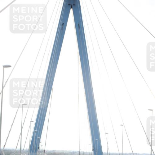 03.10.2024 - Köhlbrandbrückenlauf Jannik Wohlers http://msf.ph/oto/7171265 03.10.2024 09:05:06 Position 1  meine-sportfotos.de