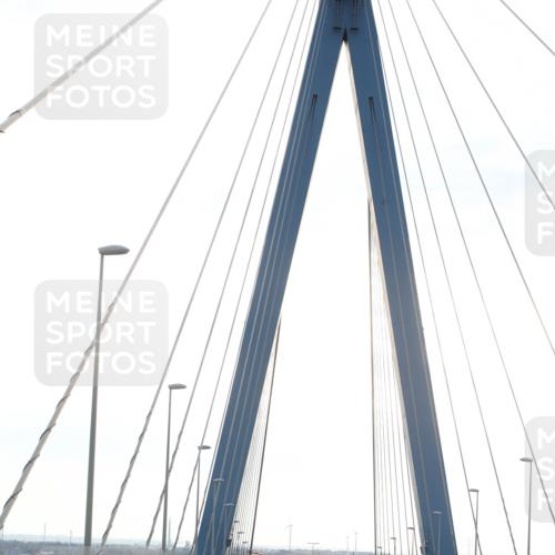 03.10.2024 - Köhlbrandbrückenlauf Jannik Wohlers http://msf.ph/oto/7171441 03.10.2024 09:05:13 Position 1  meine-sportfotos.de