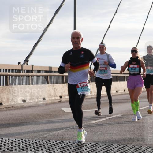 03.10.2024 - Köhlbrandbrückenlauf Matties Gatica Varas http://msf.ph/oto/7171729 03.10.2024 09:21:41 Position 2 1029, 1260, 1198, 1529 meine-sportfotos.de