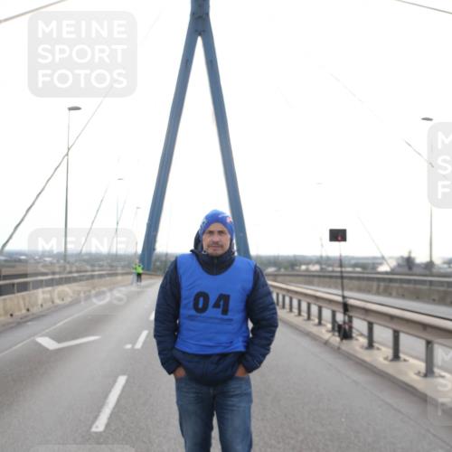 03.10.2024 - Köhlbrandbrückenlauf Jannik Wohlers http://msf.ph/oto/7171847 03.10.2024 09:06:26 Position 1 04 meine-sportfotos.de